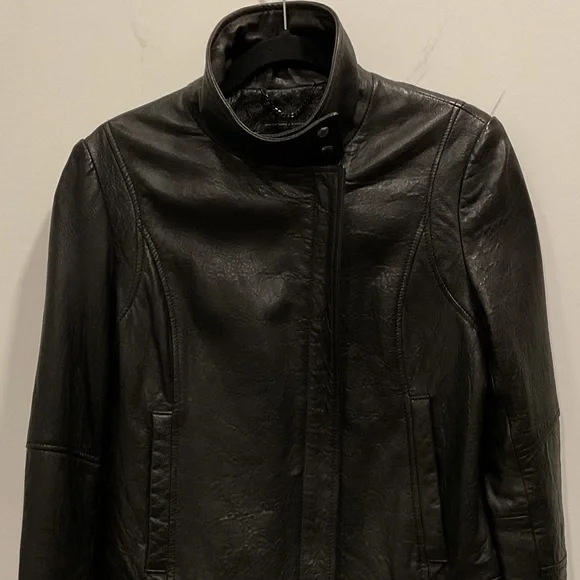 Andrew Marc Classic Black Leather Jacket - Picture 3 of 5